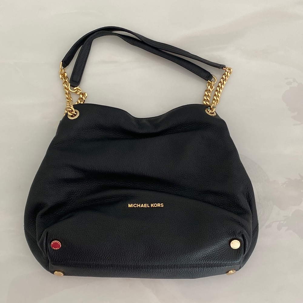 NWT Michael Kors jet set black large shoulder tote.